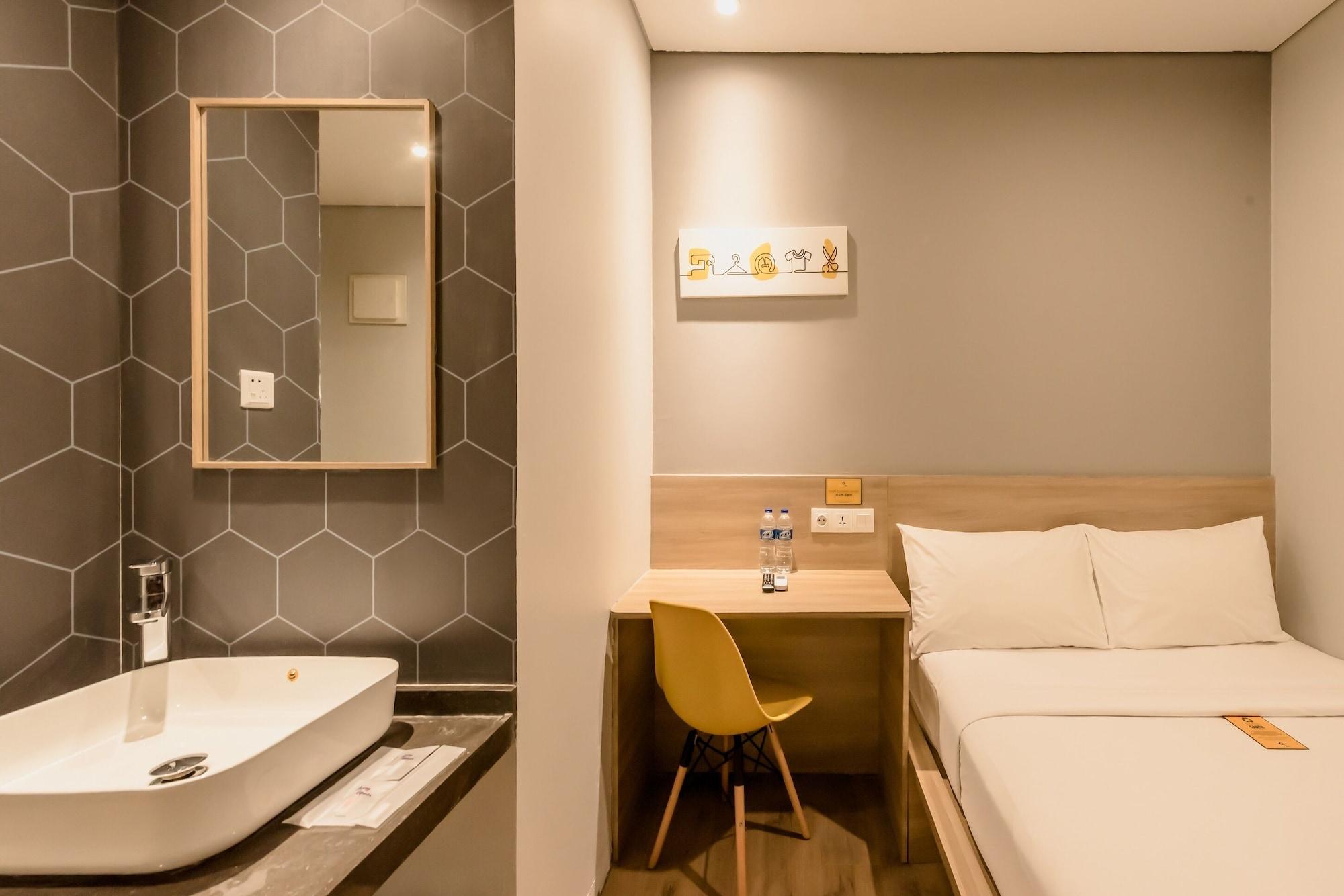 Hotel Yellow Bee Tanah Abang 3*