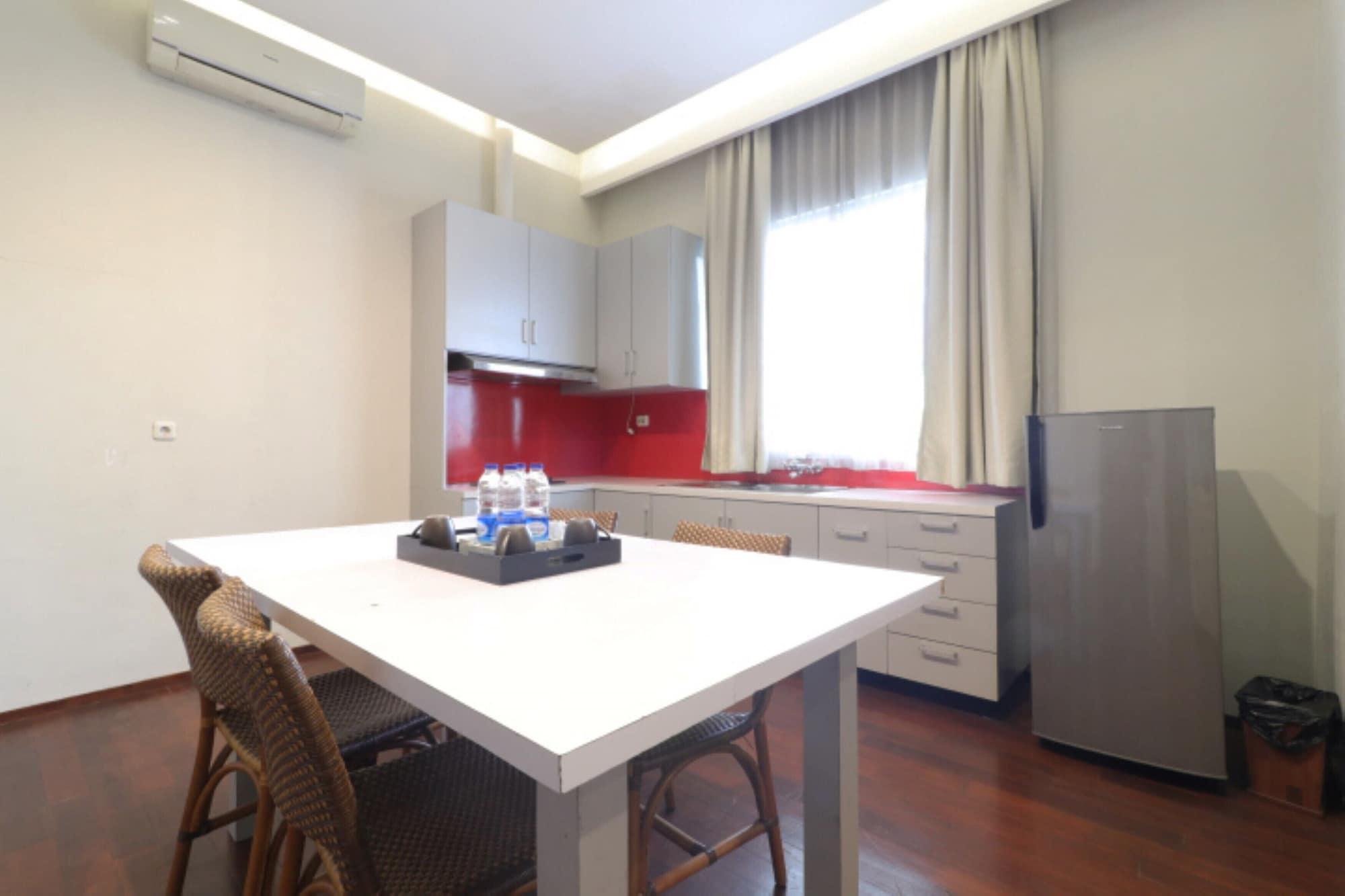 Pejaten Valley Guest house 4*