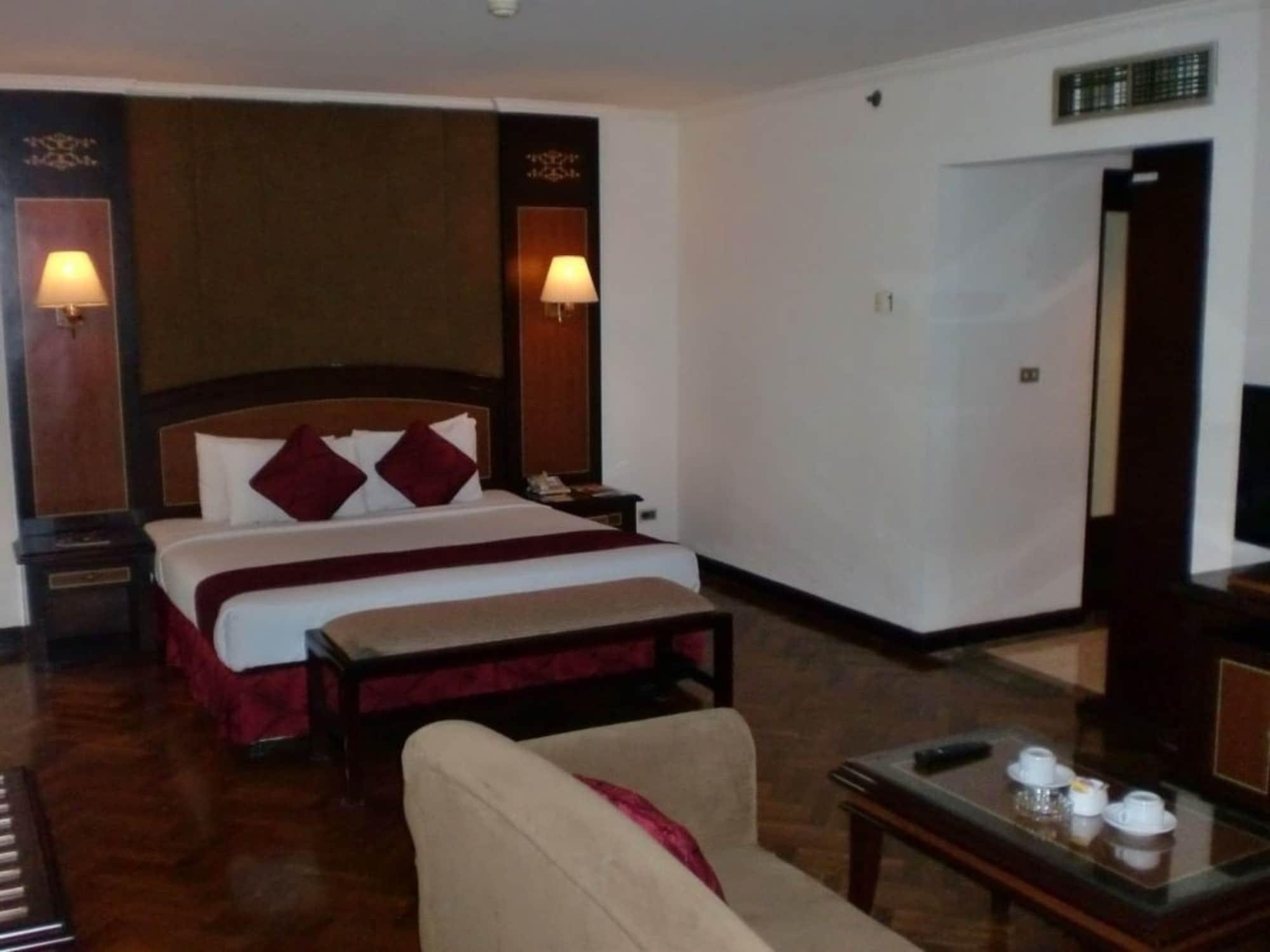 Hotel Kaisar 3*