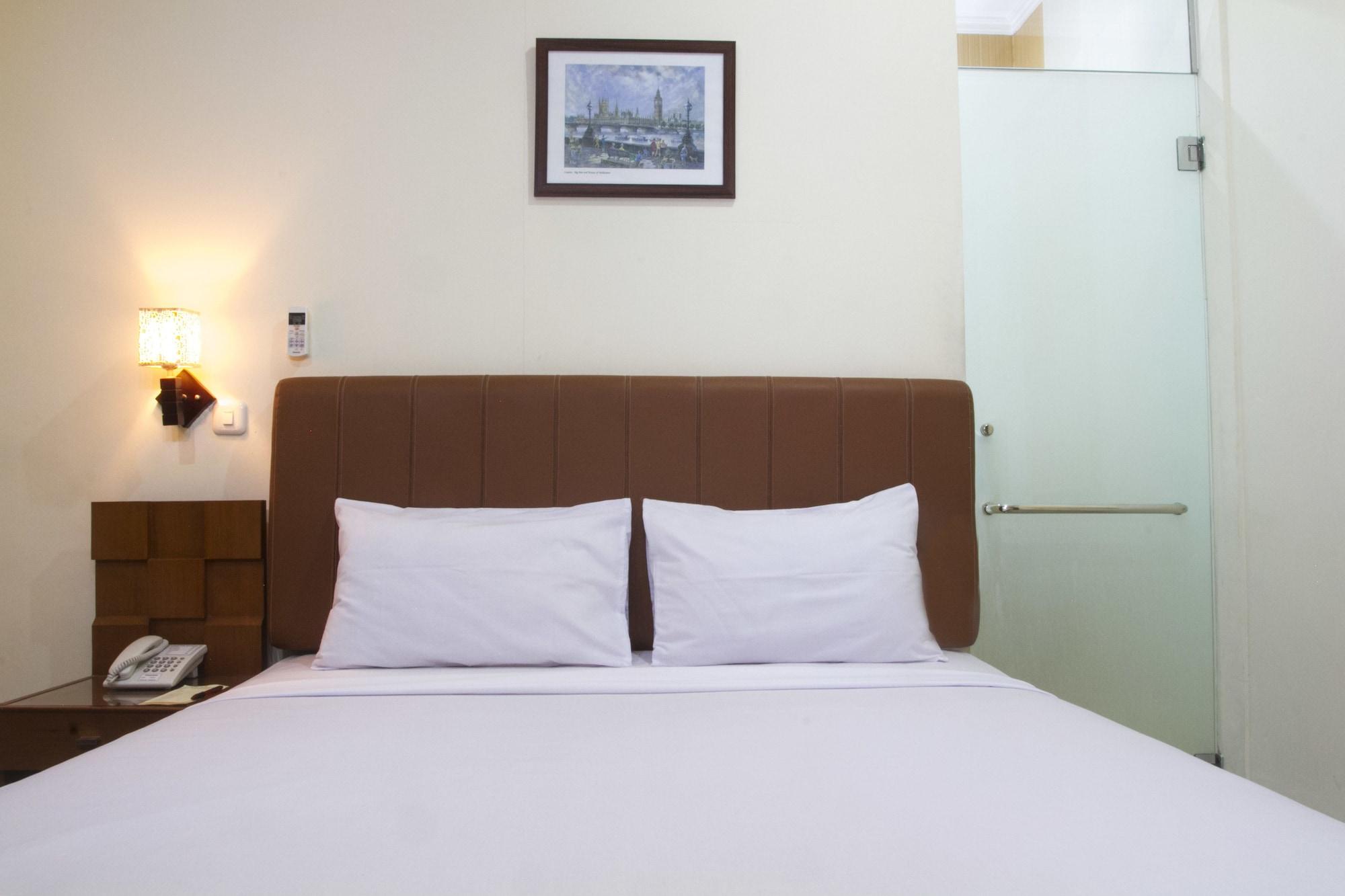 House Of Arsonia Tulip Hotel 2*