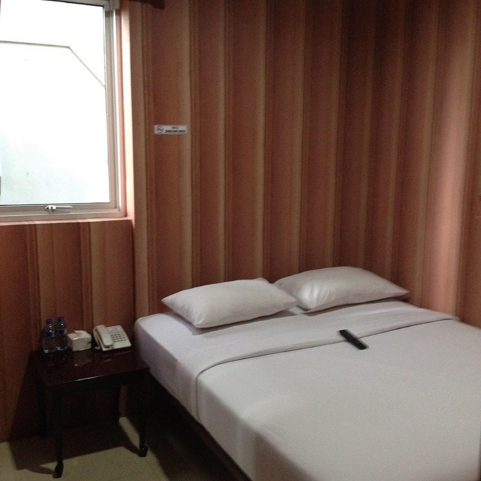 Twins Hotel 2*
