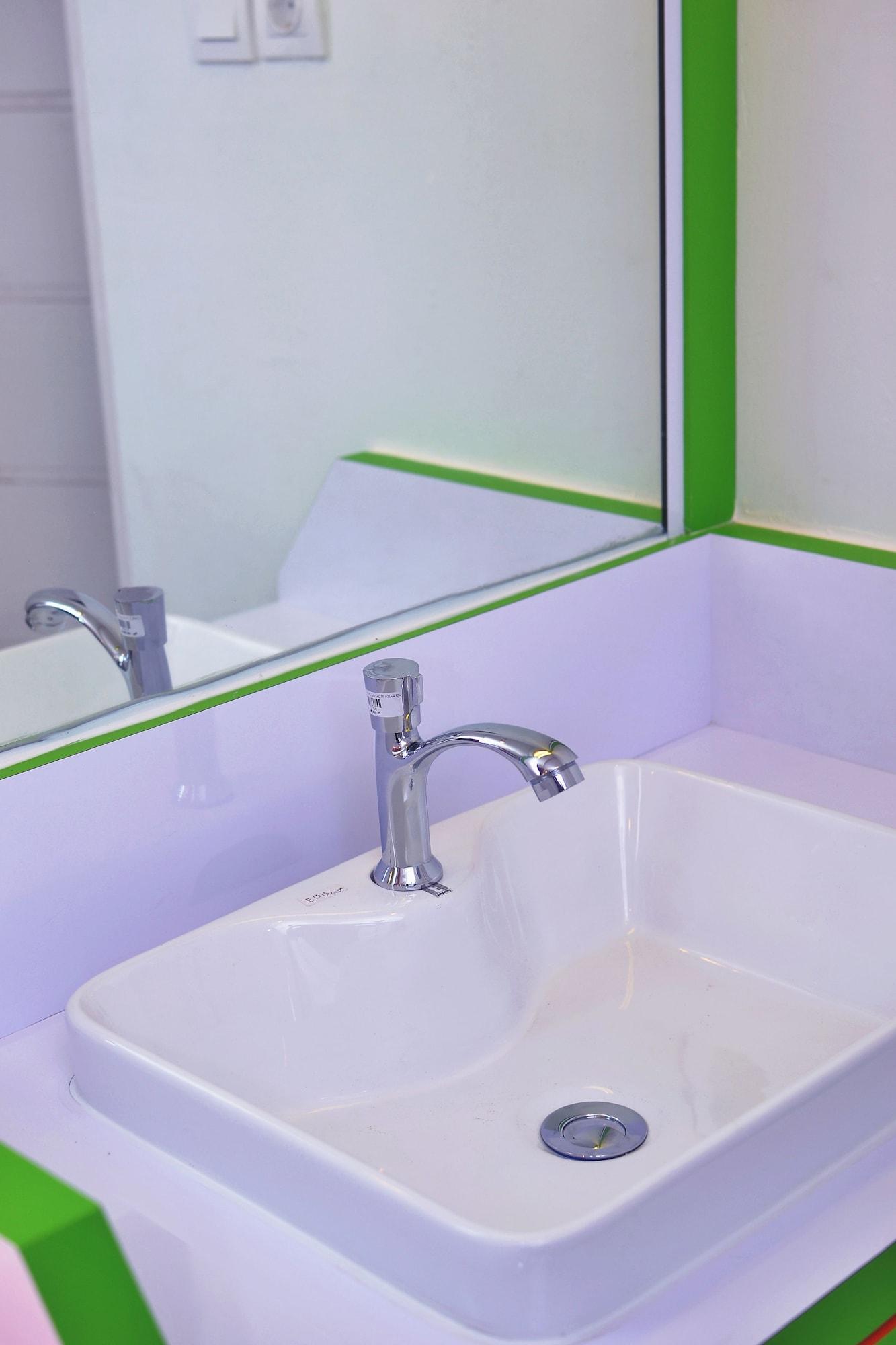 Titanium Express Homtel 2*
