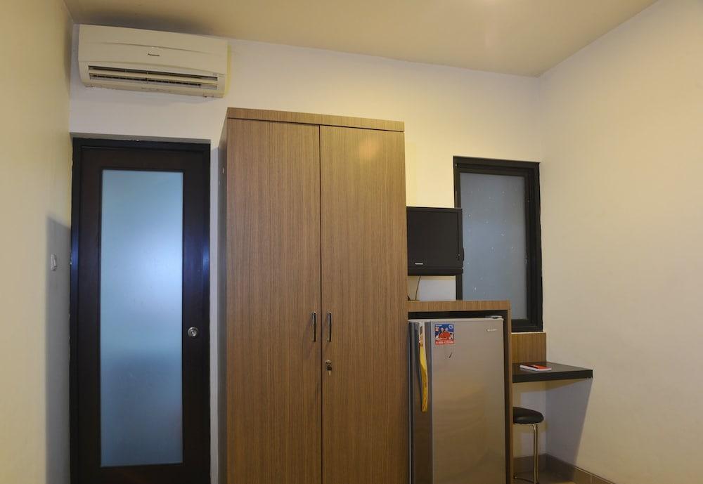 Zen Setiabudi Barat Guest house