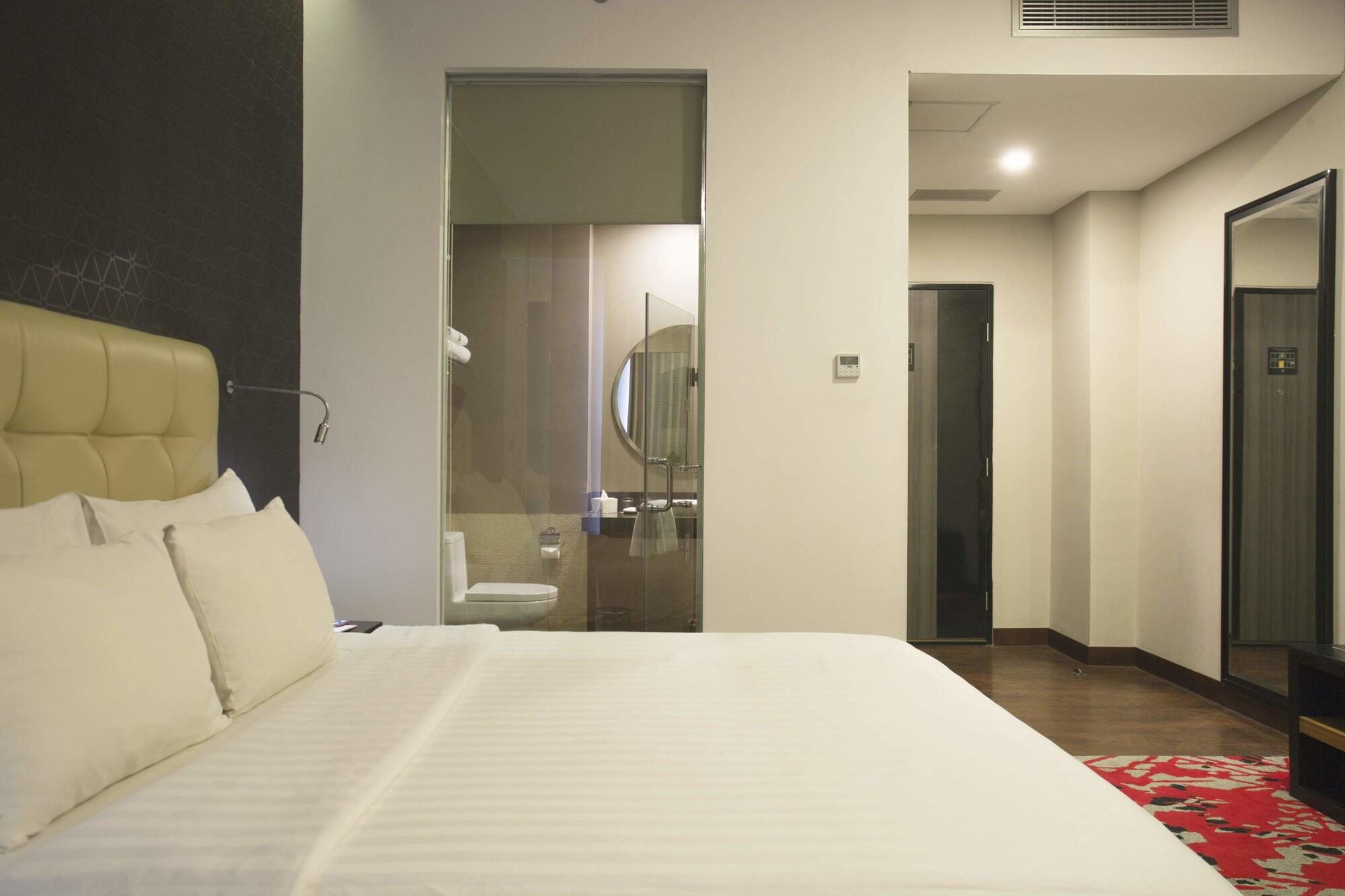 Liberty Thamrin Hotel 3*