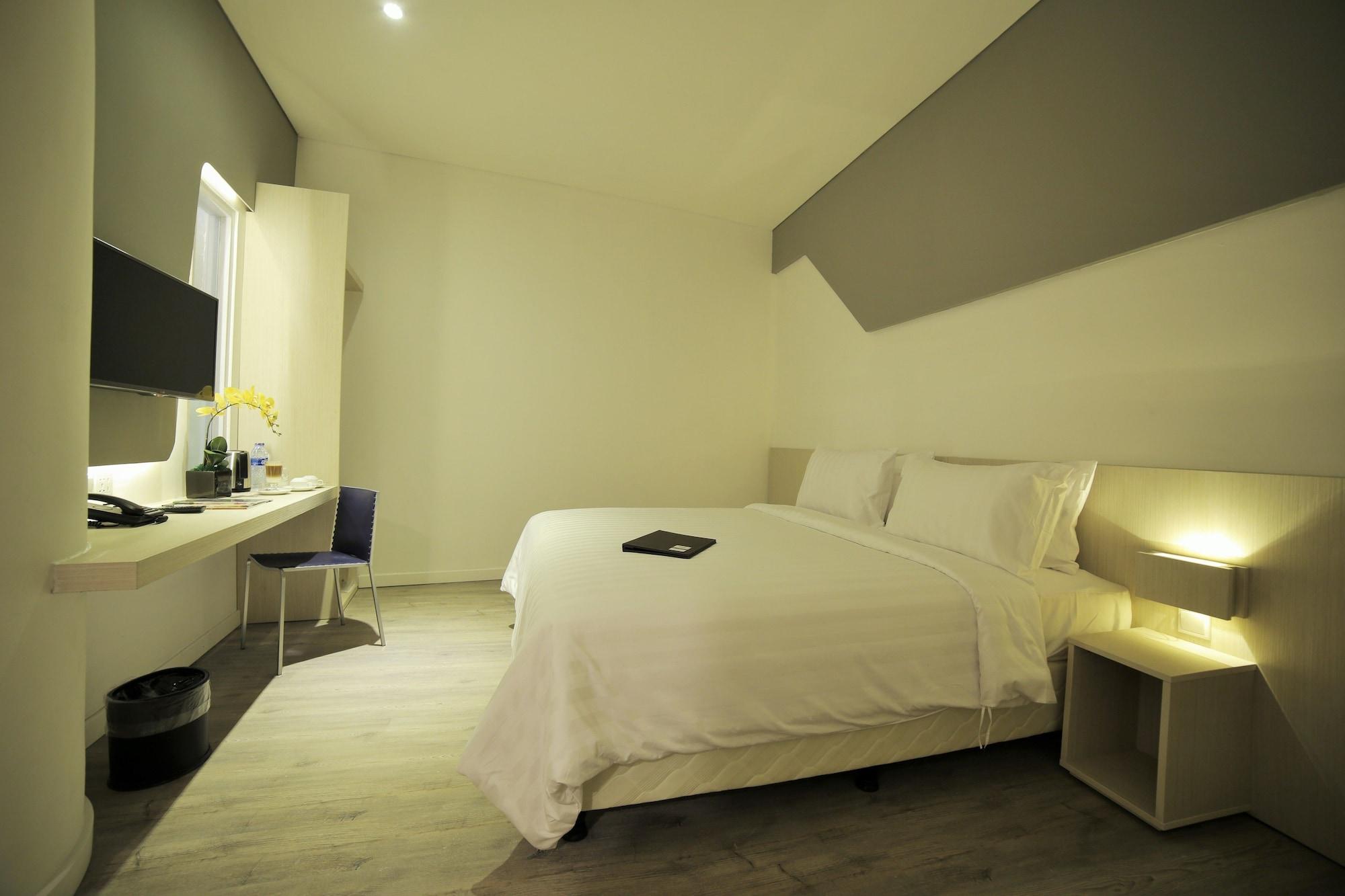 Hotel Ozone Pantai Indah Kapuk