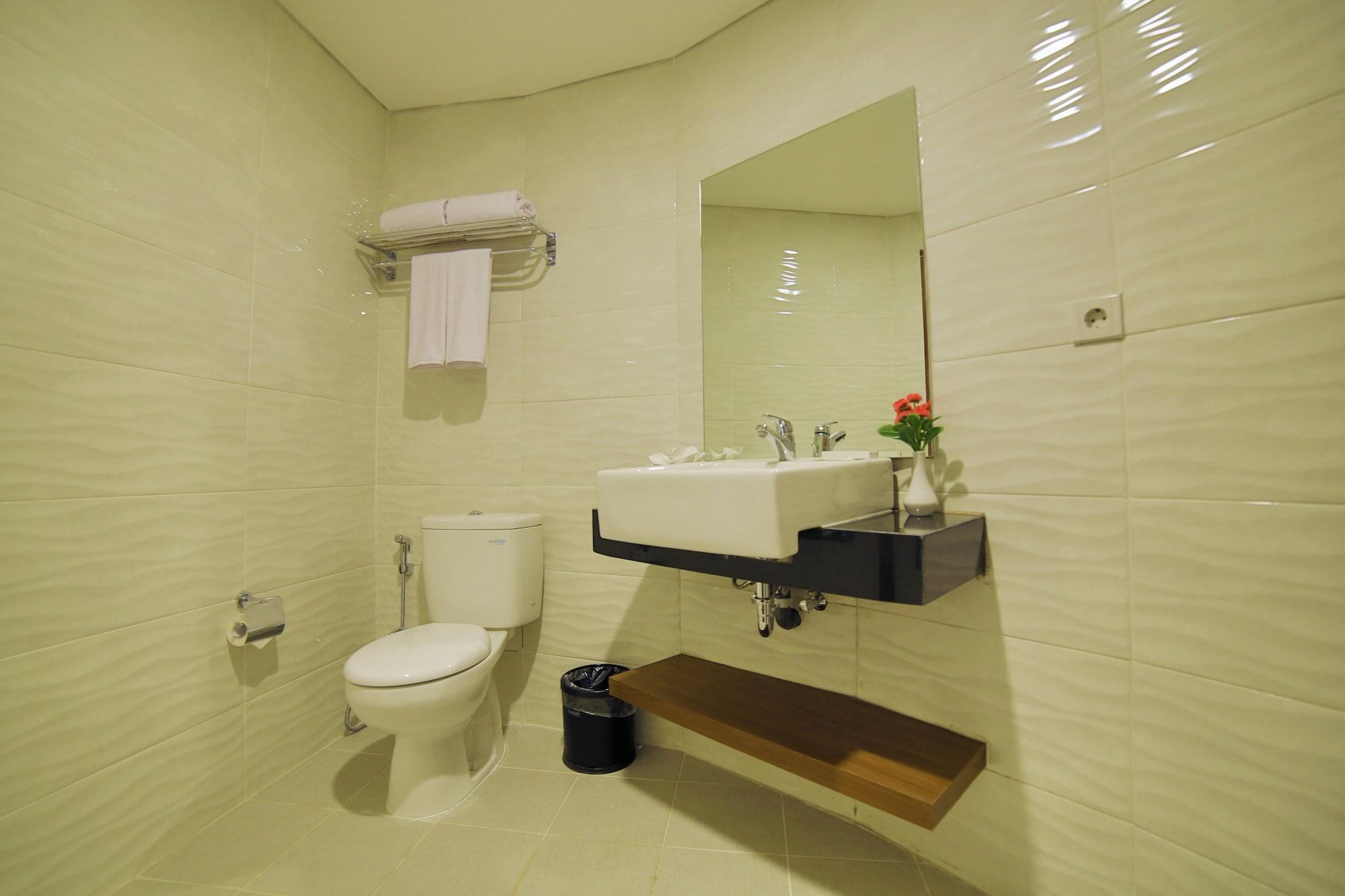 Ozone Pantai Indah Kapuk 3* Jakarta