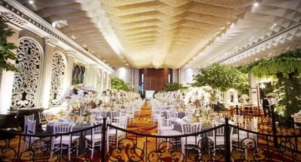 Hotel Grand Paragon 4*