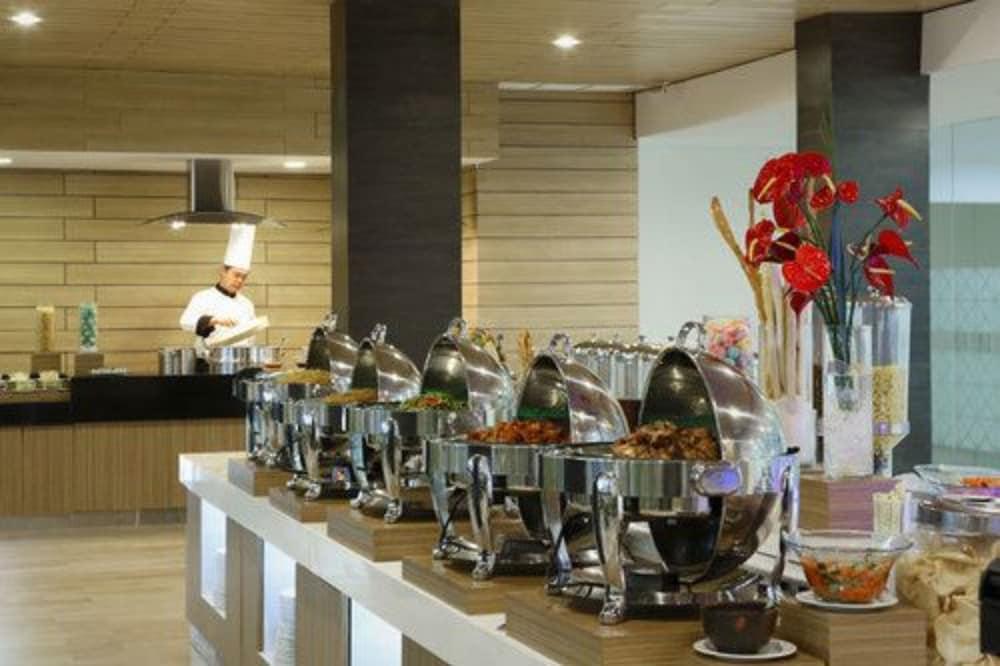 Santika Kelapa Gading 3* Jakarta