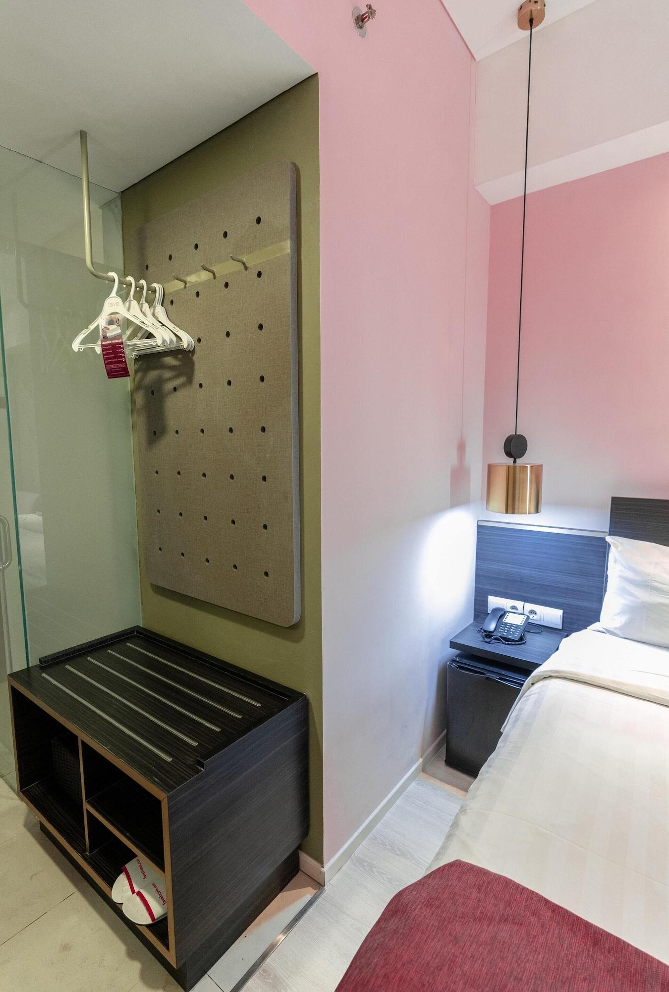 Hotel Brits Puri Indah