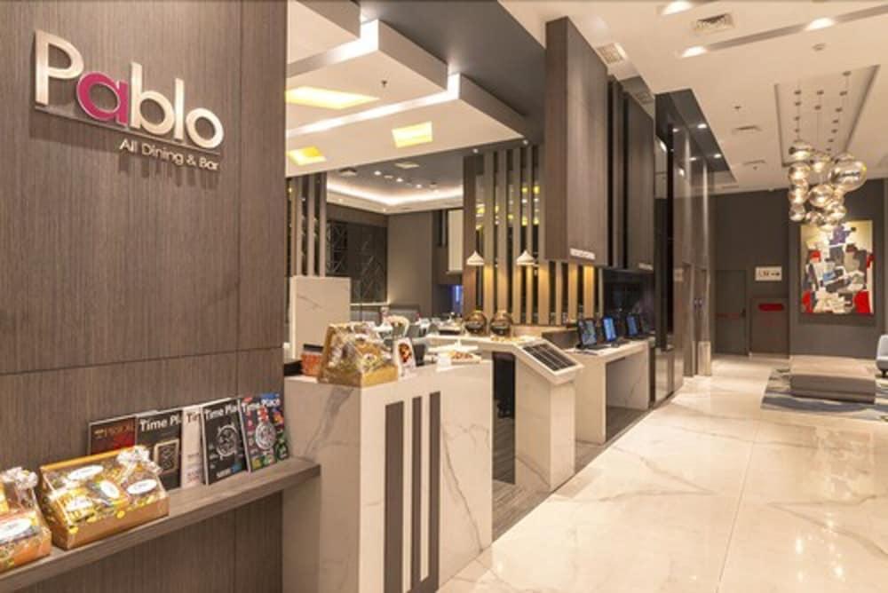 Hotel Grand Picasso