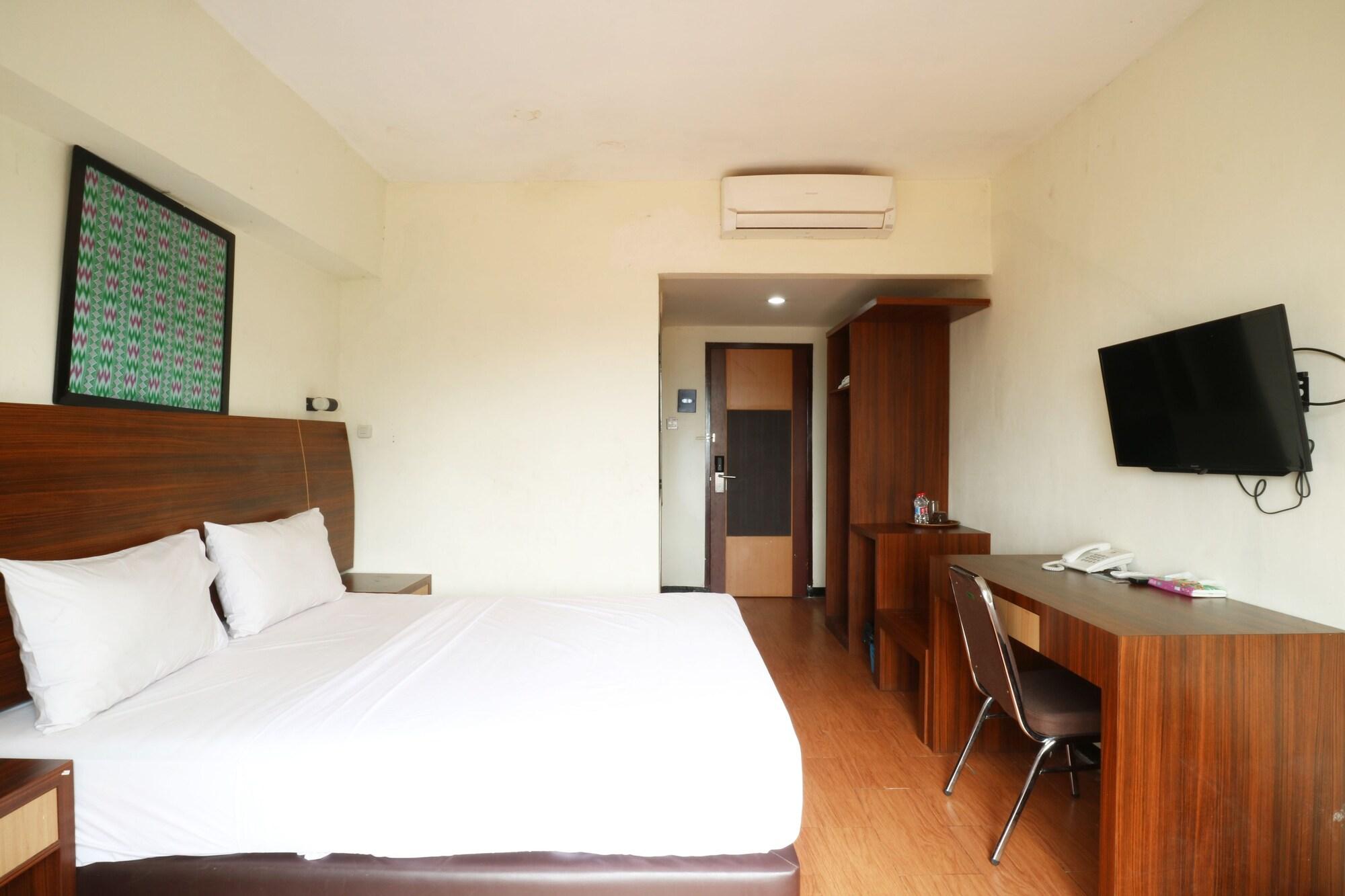 D'boegis Hotel