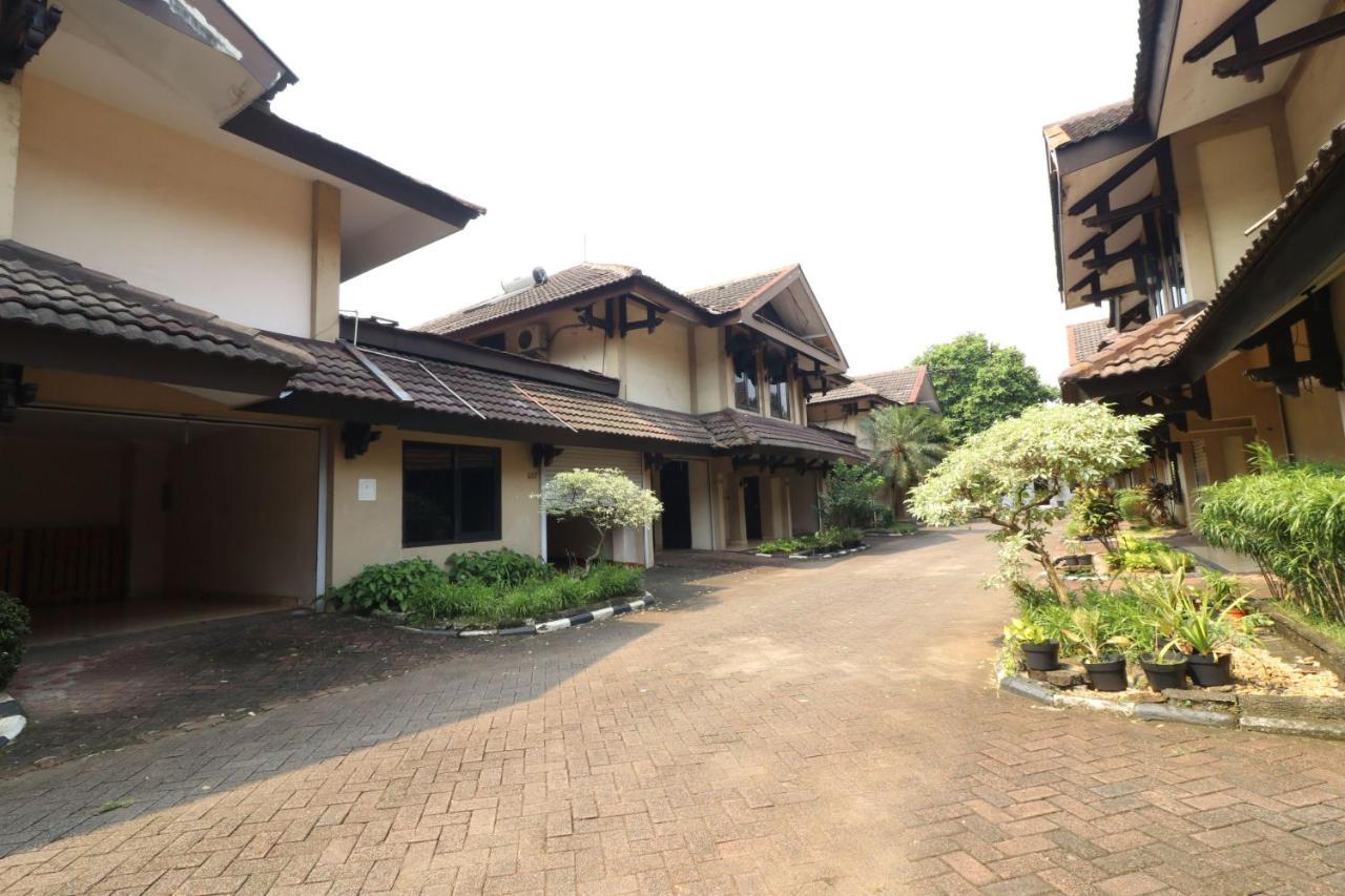 C'one Pulomas Jakarta