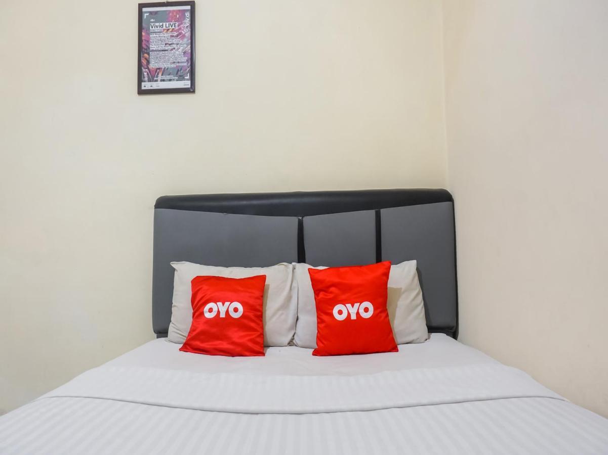 Oyo 91145 G Jakarta