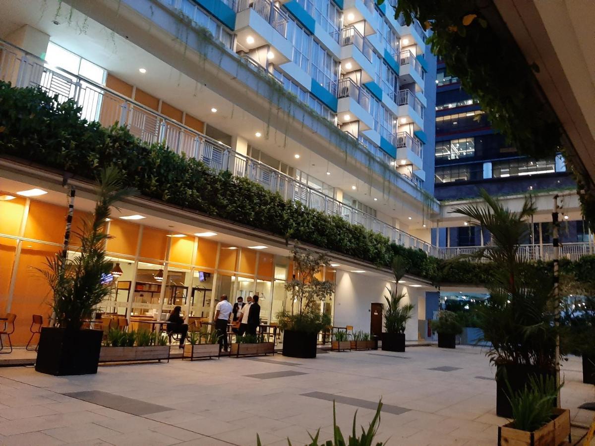 Cozy The H Cawang By Bonzela Appartement Jakarta