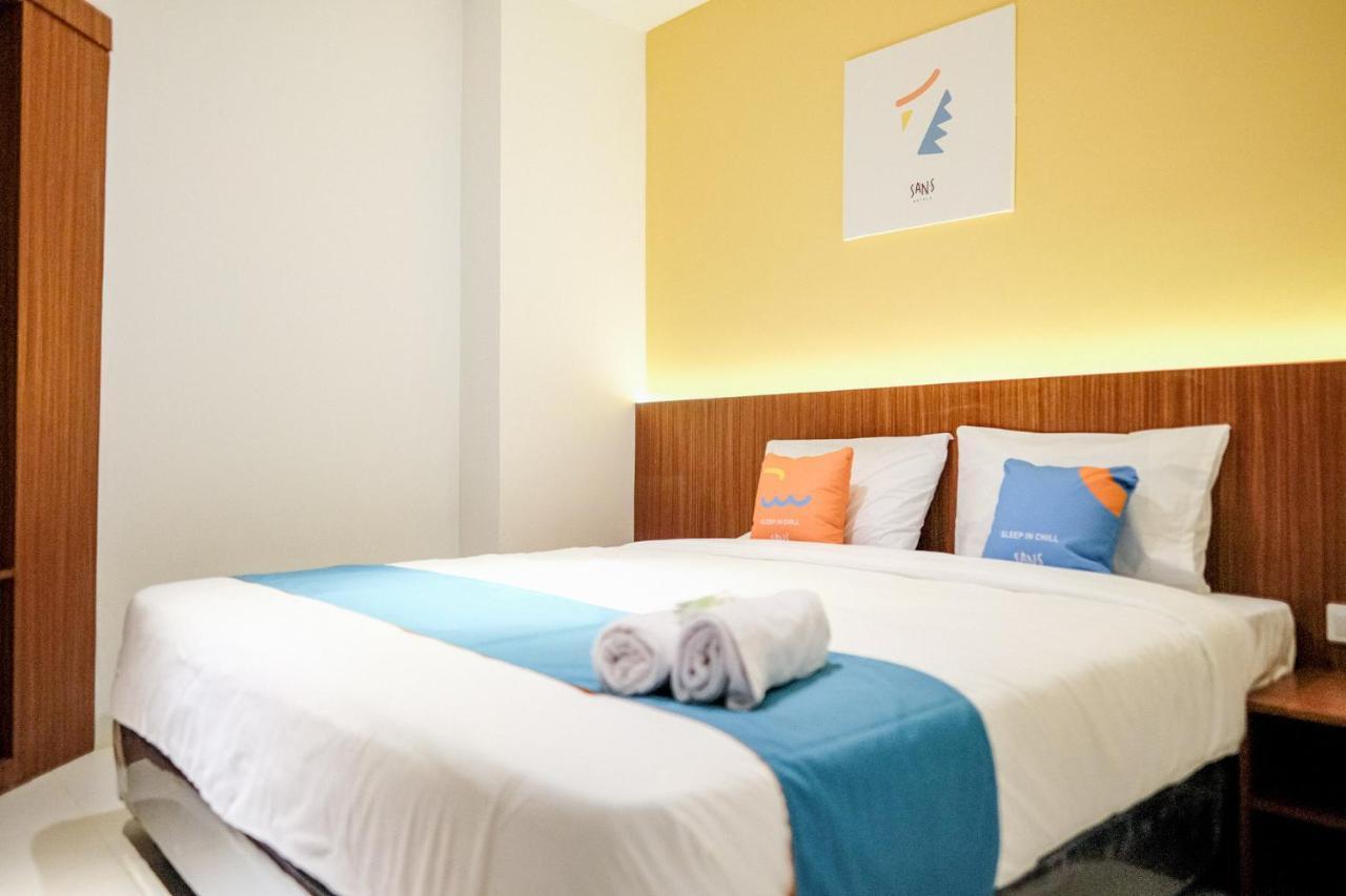 Sans Roxy Hotel