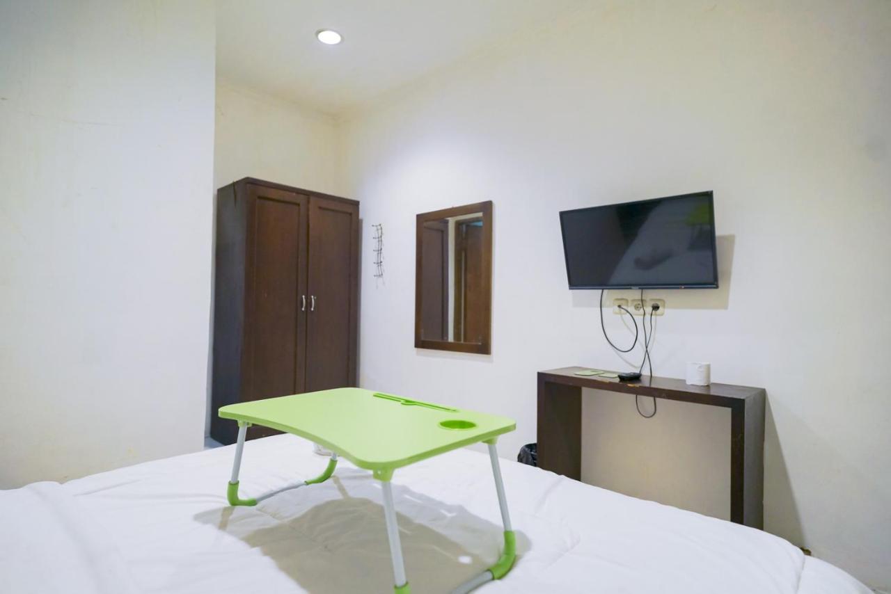 Khách sạn Urbanview Bes Mangga Besar By Reddoorz Jakarta