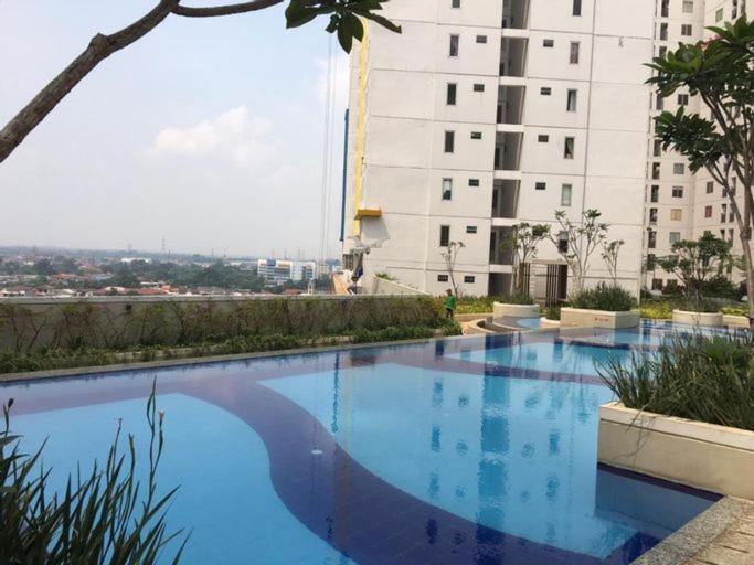 Moagi Alamanda - Netflix Ready! At Bassura Apartment