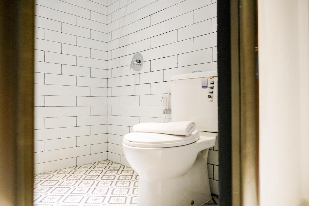 Sans Roxy Hotel Jakarta