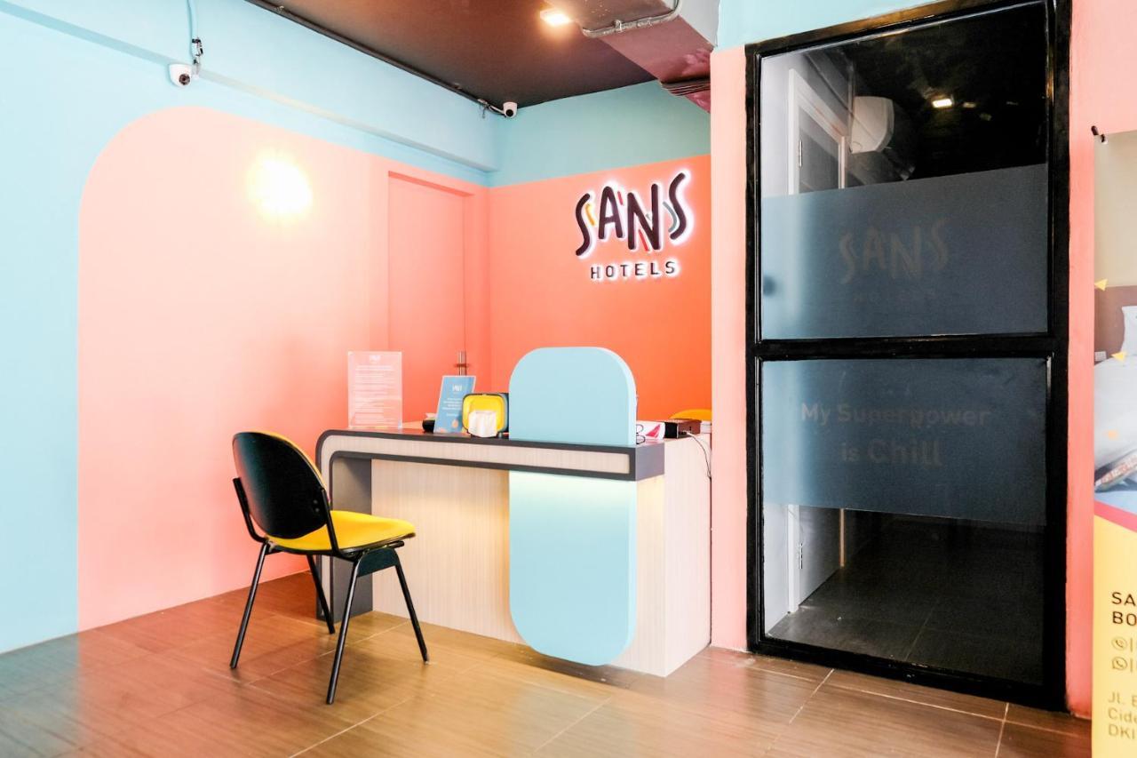 Sans Roxy Hotel