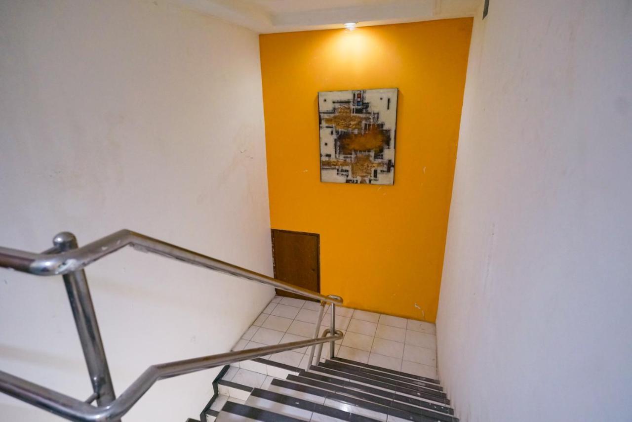 Urbanview Bes Mangga Besar By Reddoorz
