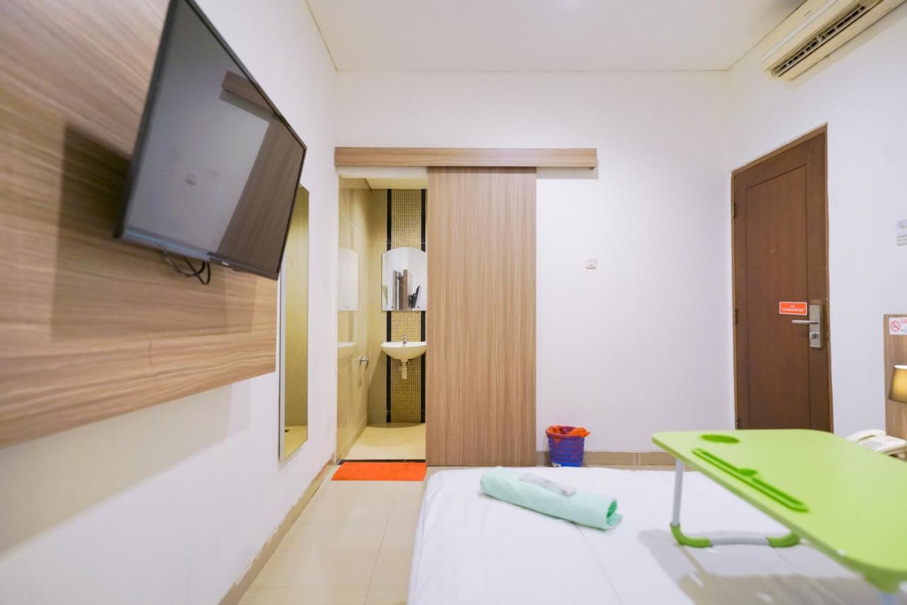 Urbanview Bes Mangga Besar By Reddoorz Jakarta