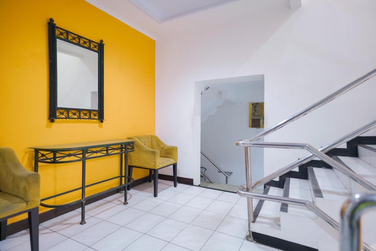 Urbanview Bes Mangga Besar By Reddoorz Khách sạn Jakarta