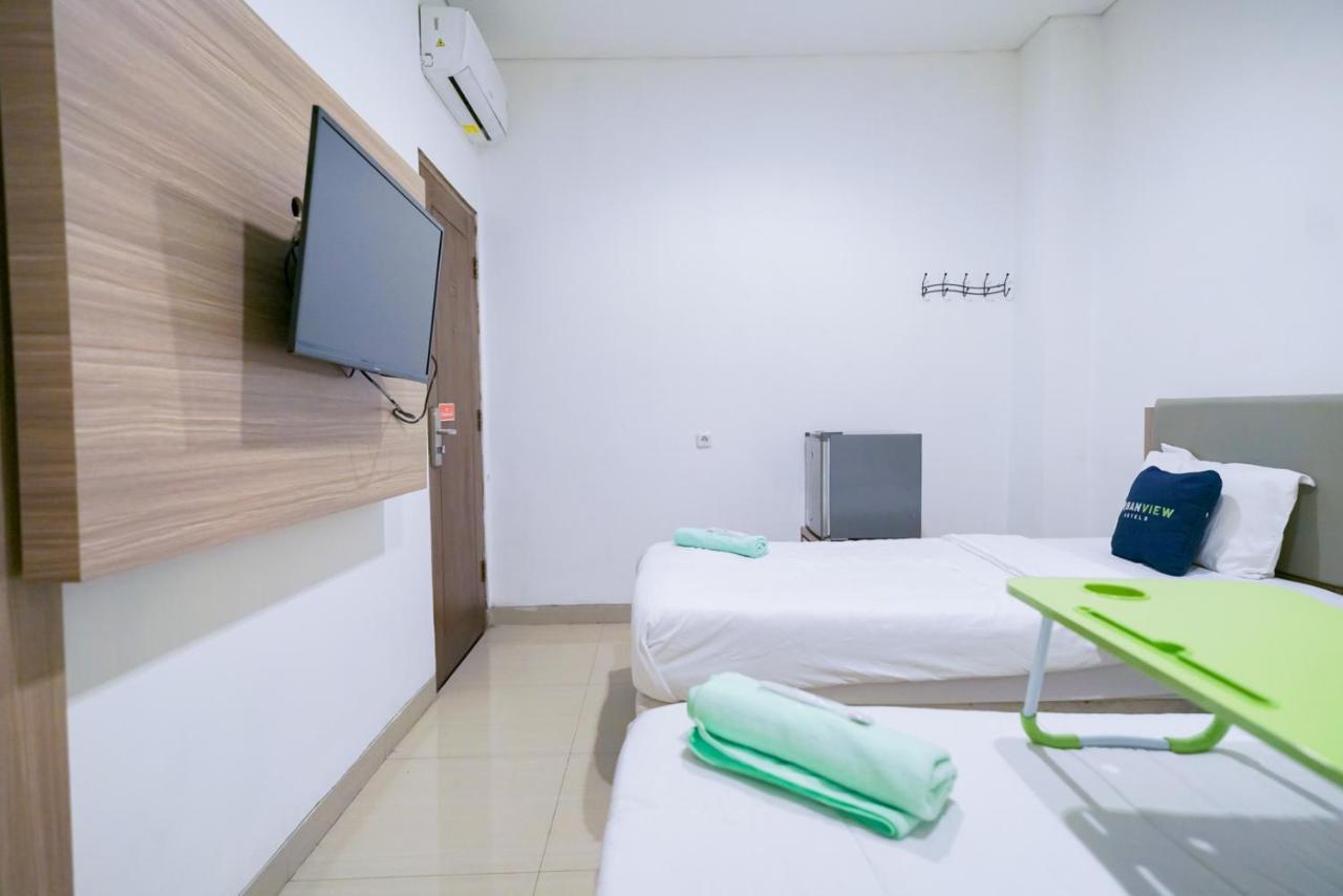 Khách sạn Urbanview Bes Mangga Besar By Reddoorz Jakarta