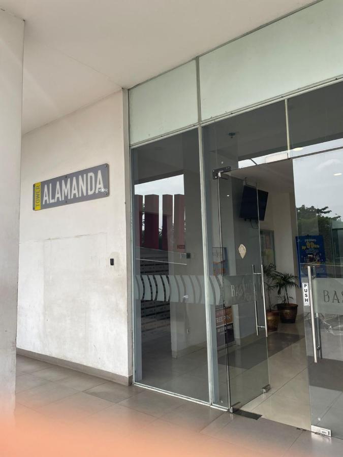 Apartment Moagi Alamanda - Netflix Ready! At Bassura Jakarta