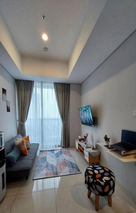 2 Bed In West * Jakarta