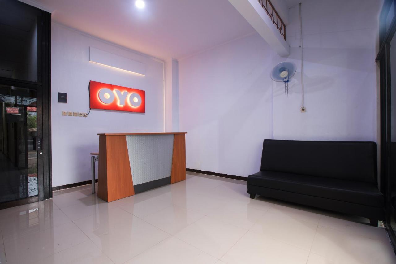 Oyo 176 Near Cideng Virgo 2* Jakarta