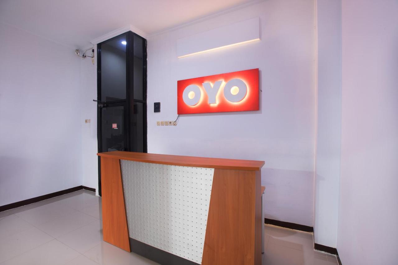 Hotel Oyo 176 Near Cideng Virgo Jakarta