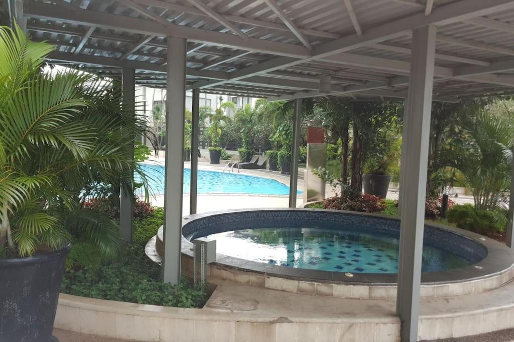 Apartamento Apartemen Thamrin City Mall 1 Bedroom Direct To Mall & Free Wifi,Rooftop Pool,Gym,Jacuzzi *