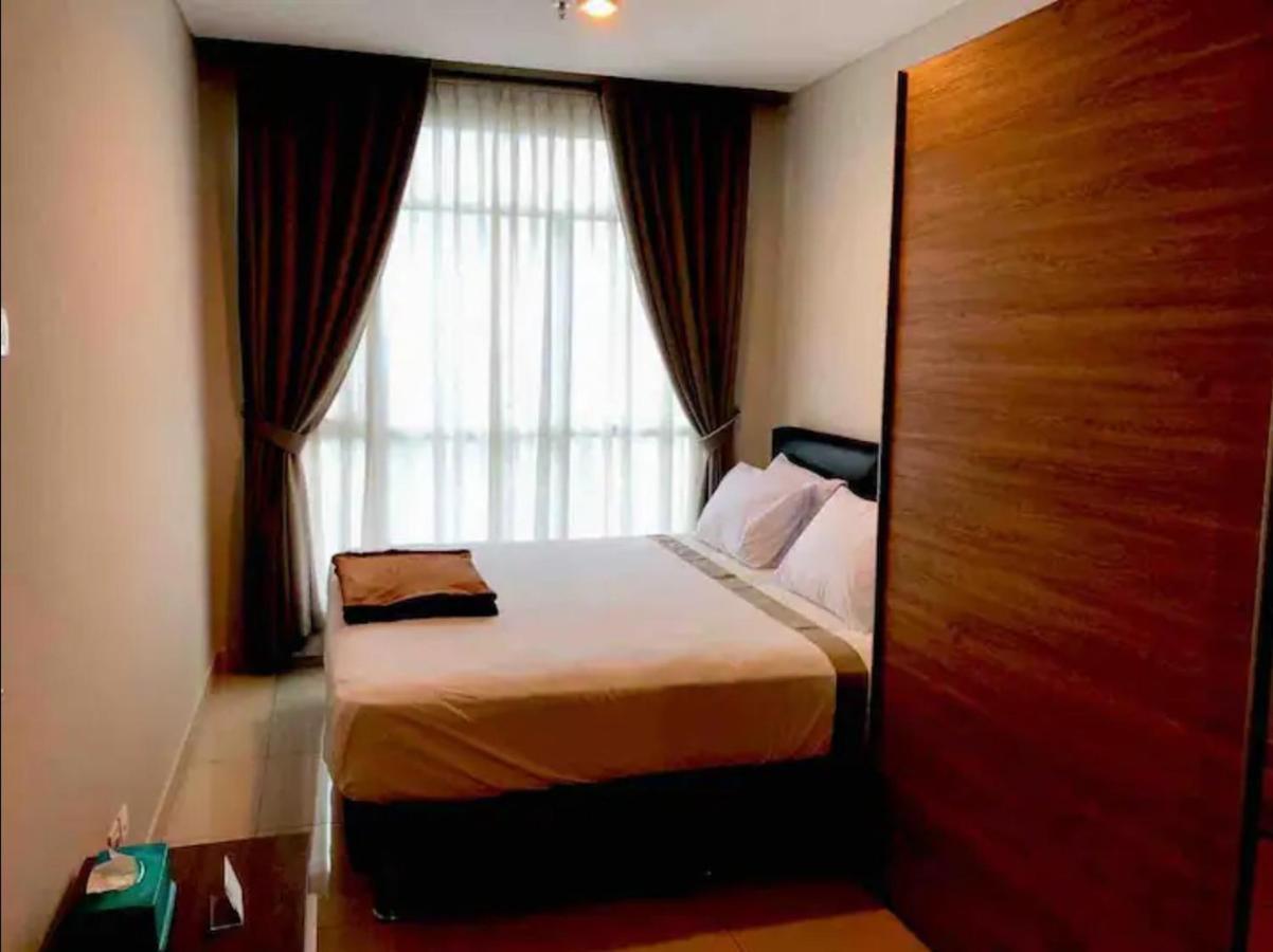 Park Apartment *