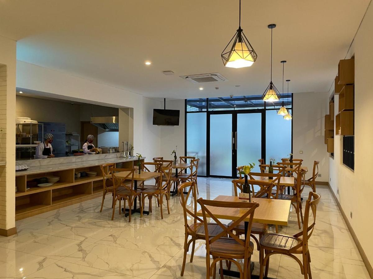 Hotel Ra Kemang 3*