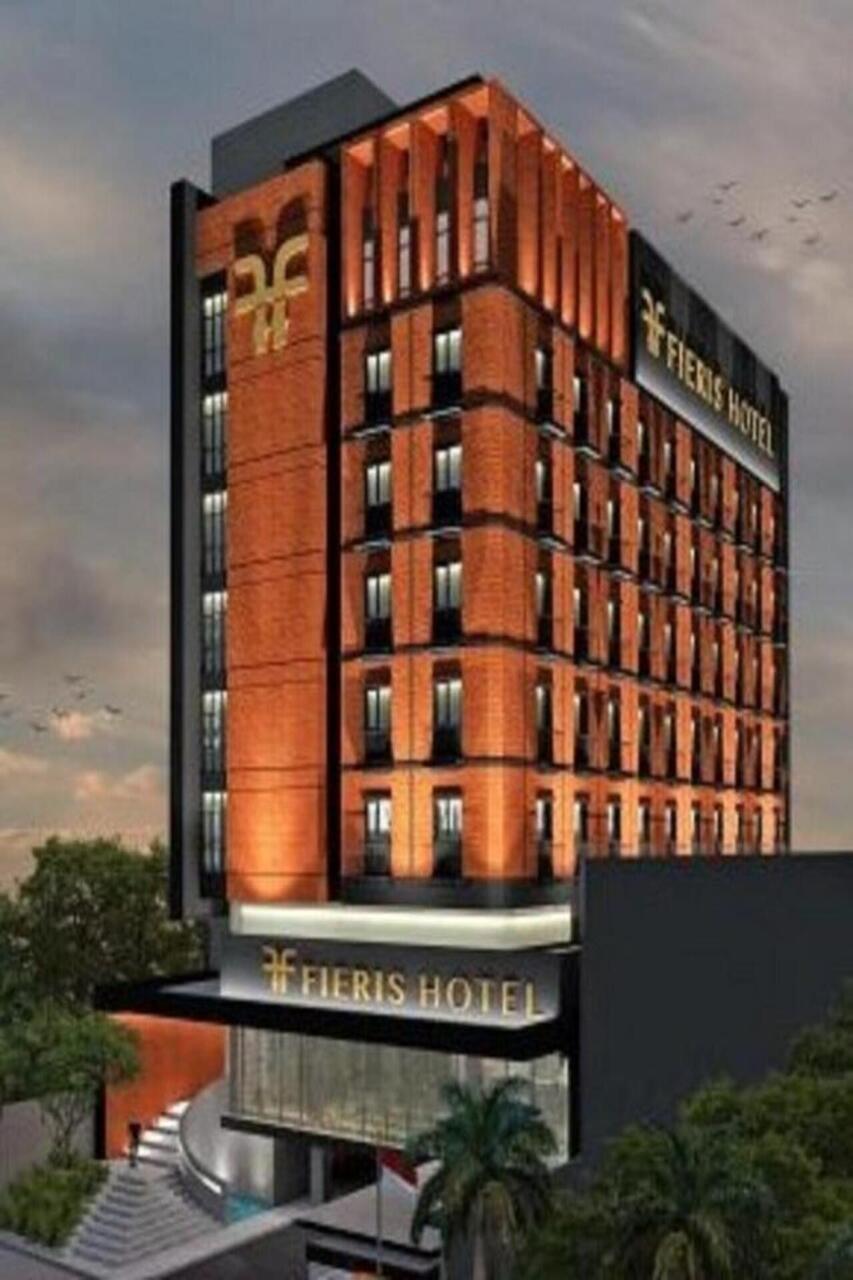 Fieris Jakarta