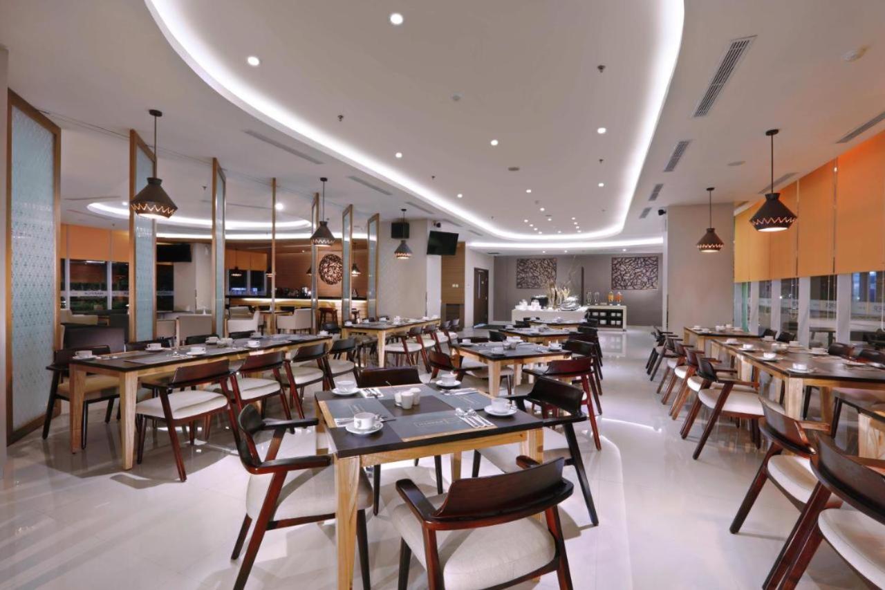 Cozy The H Cawang By Bonzela