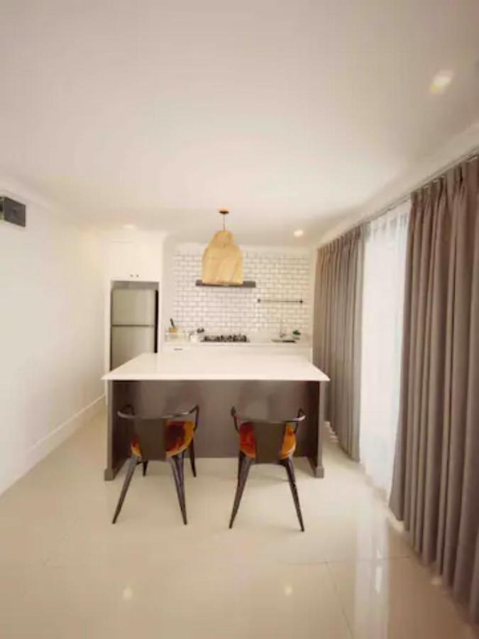 Guest house Loewys Tanjung Duren Barat
