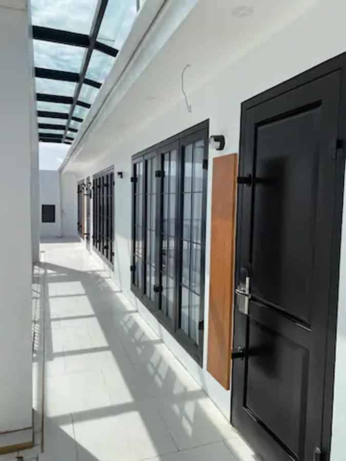 Guest house Loewys Tanjung Duren Barat