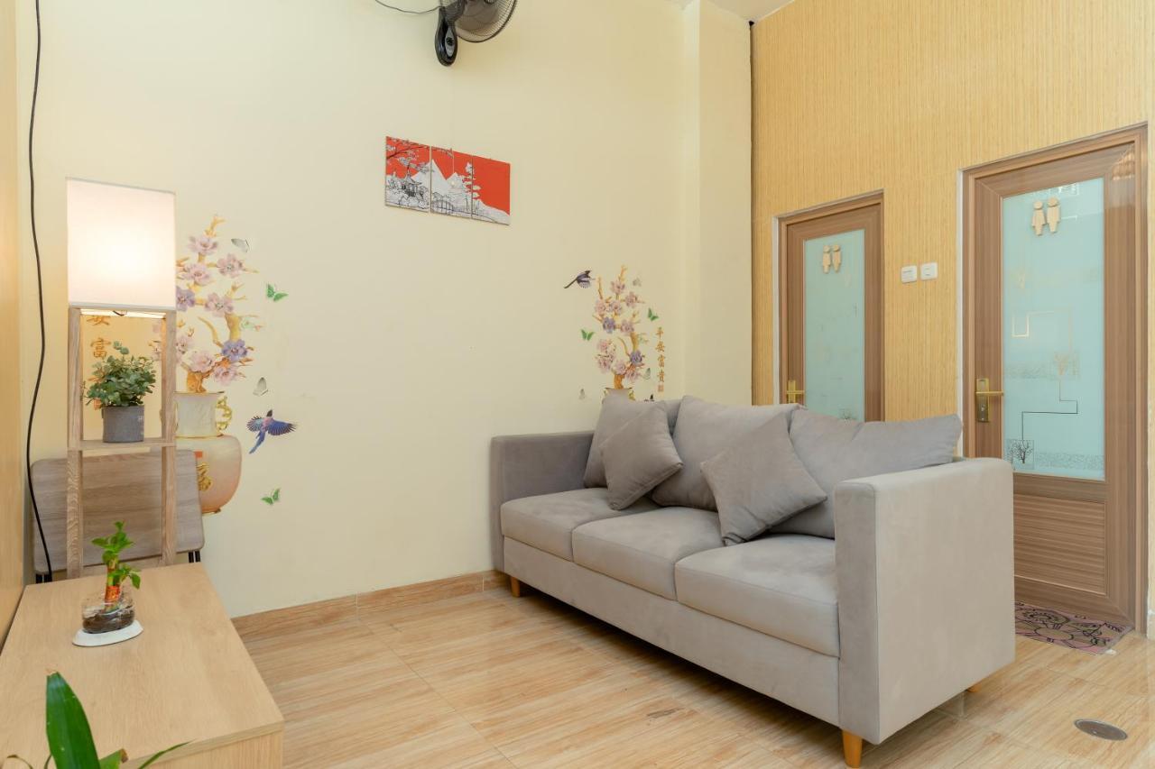 Hotel Reddoorz Near Rs Royal Taruma Grogol 3*