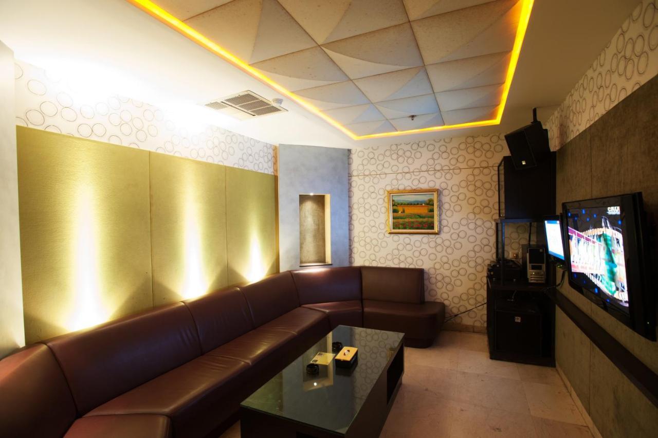 Grand 3* Jakarta