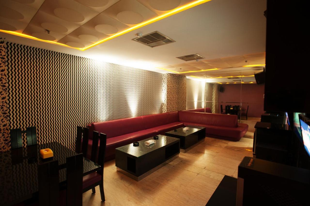 Grand Hotel