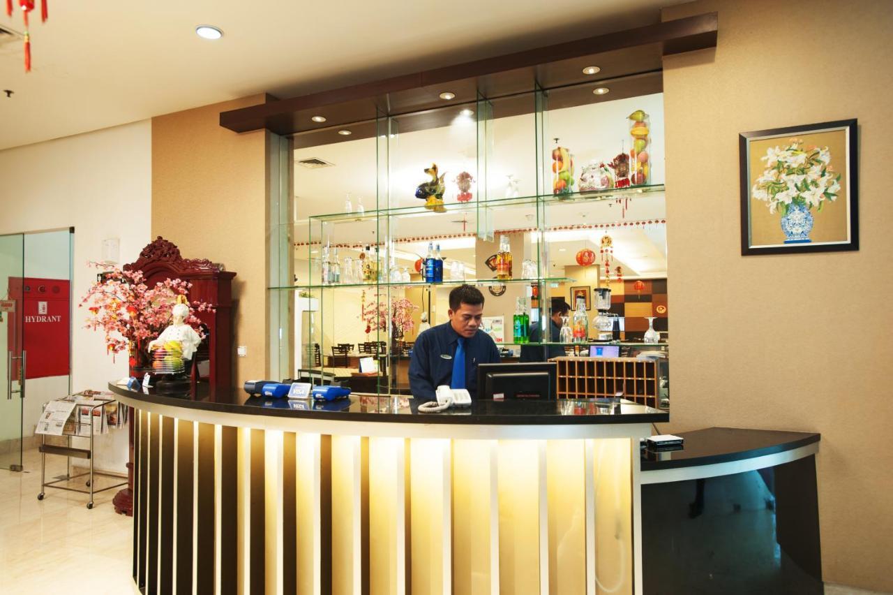 Hotel Grand 3*