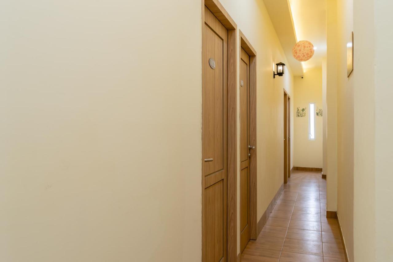 Reddoorz Near Rs Royal Taruma Grogol Hotel