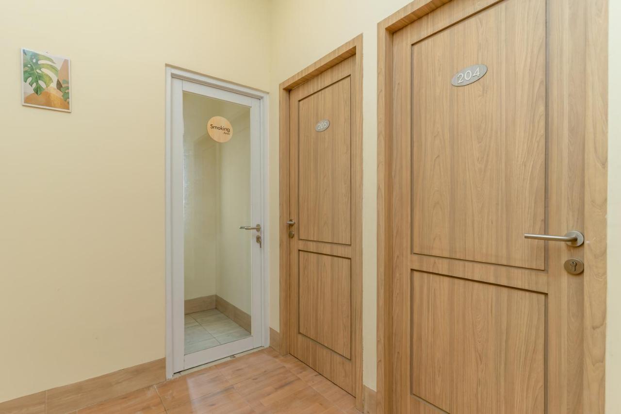 Reddoorz Near Rs Royal Taruma Grogol Hotel 3*