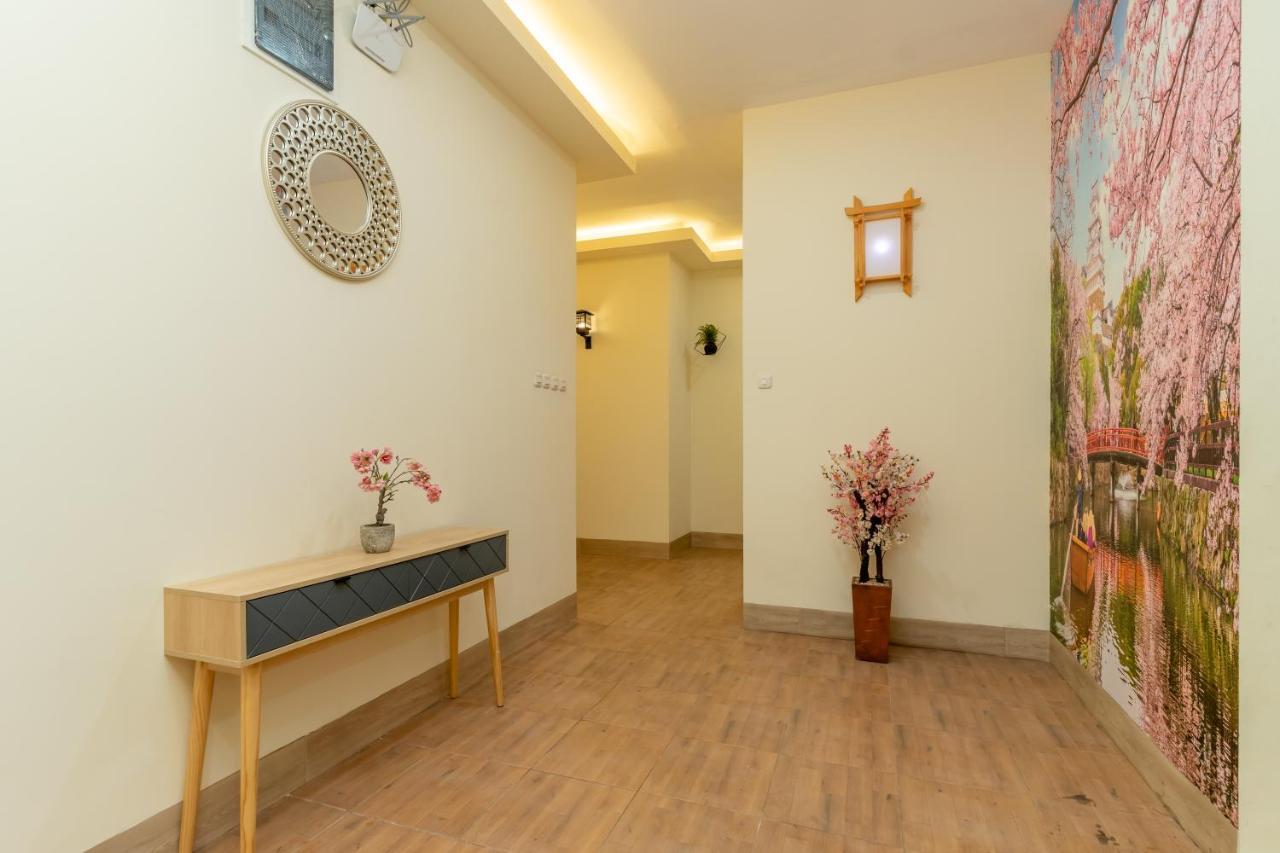 Reddoorz Near Rs Royal Taruma Grogol Hotel