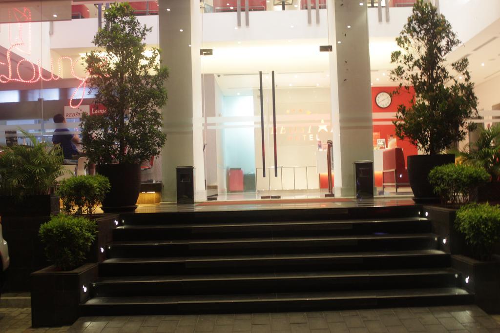 Hotel Redstar 3*