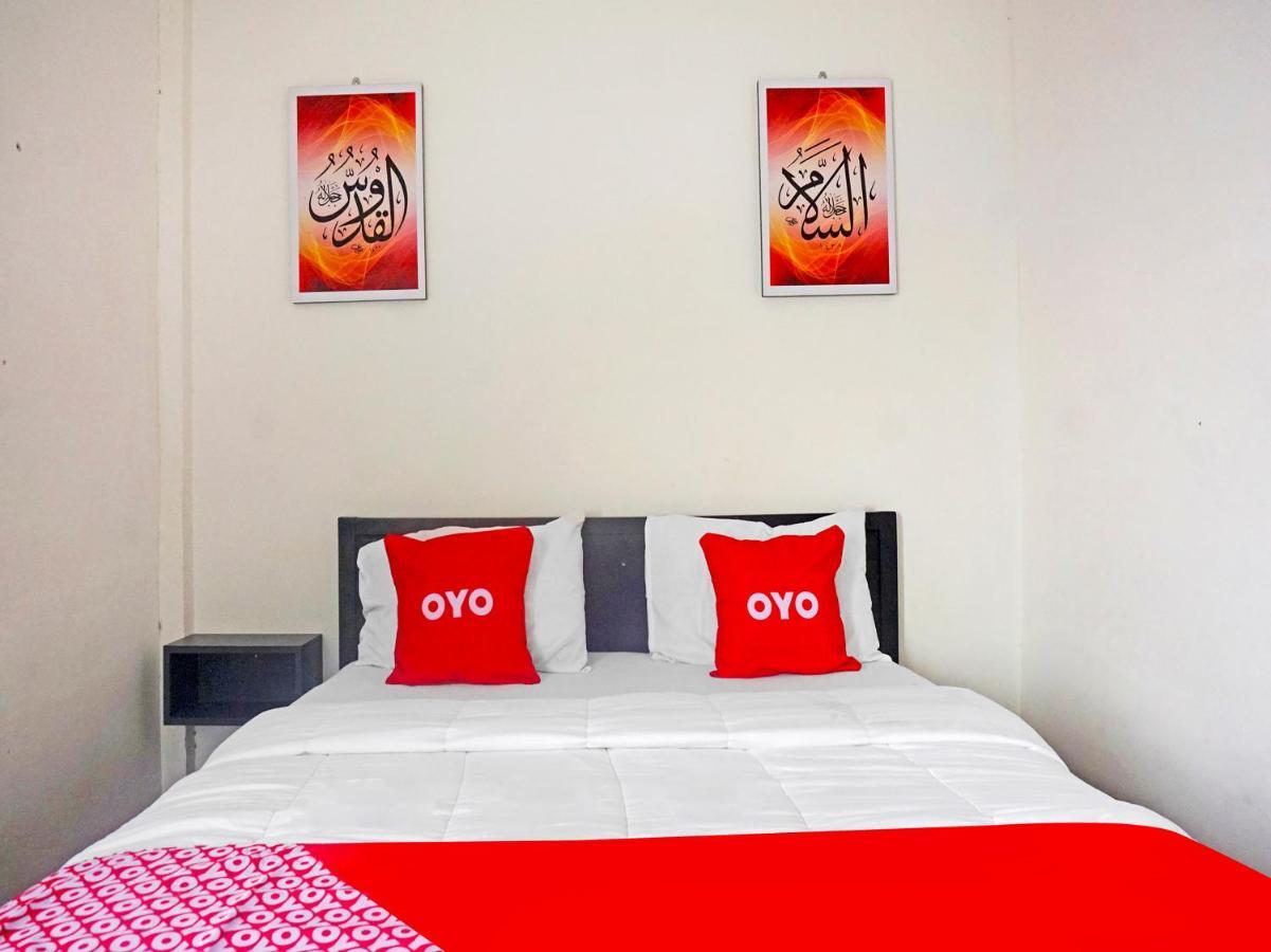 Oyo 91412 Ameera Syariah Hotel 2*