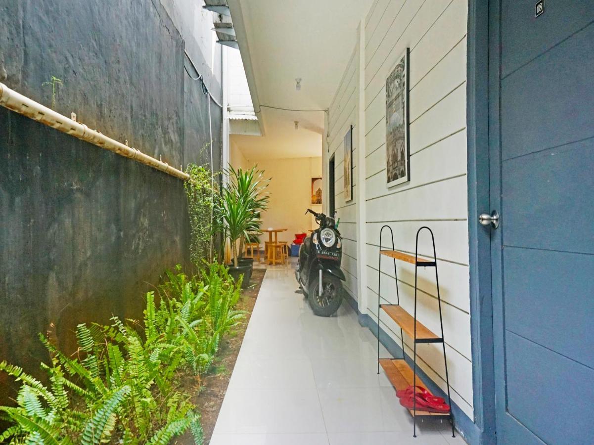 Oyo 91412 Ameera Syariah Hotel 2*