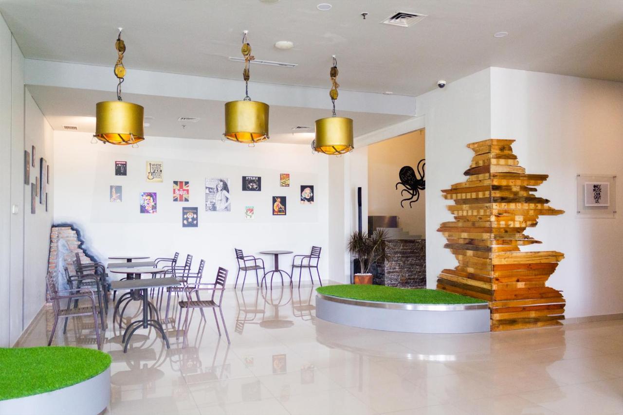Hotel Pop! Kelapa Gading