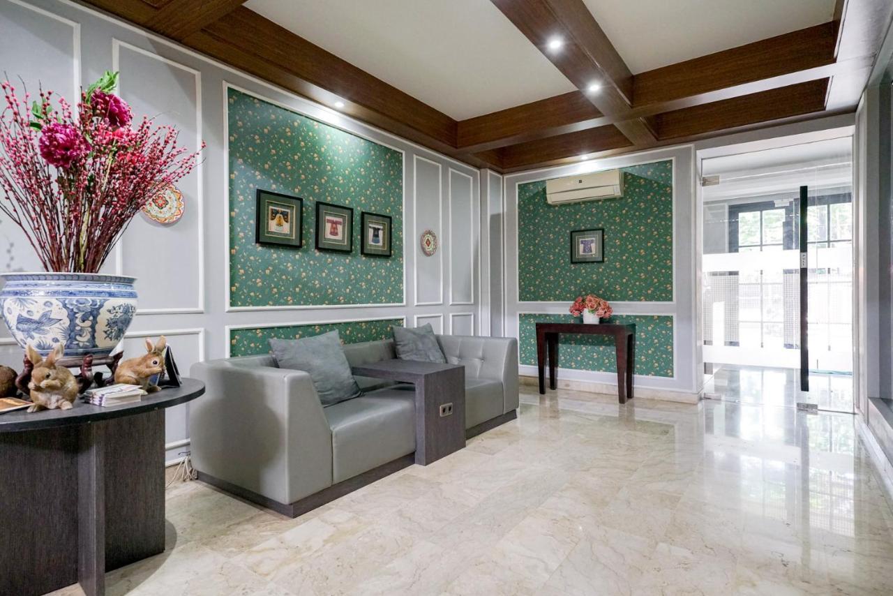 Nhà khách Reddoorz Premium Near Rs Indah 3*